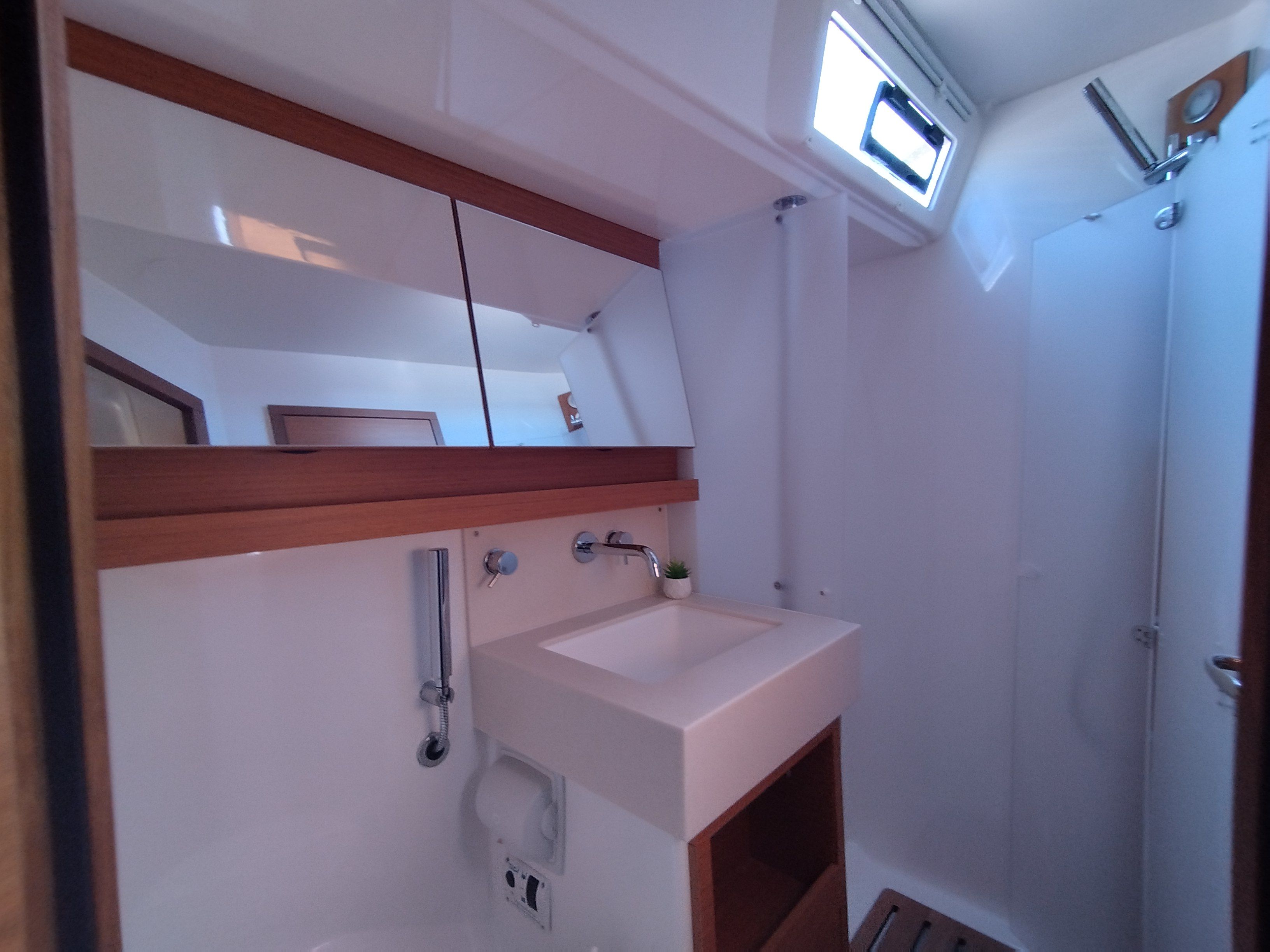 Dufour 530 | Rhamnus