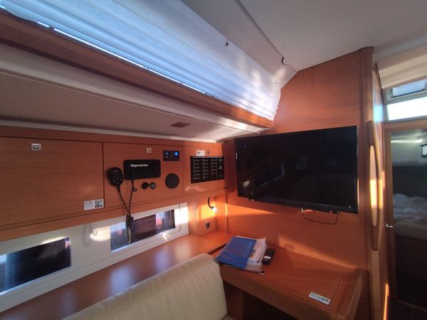 Dufour 530 | Rhamnus