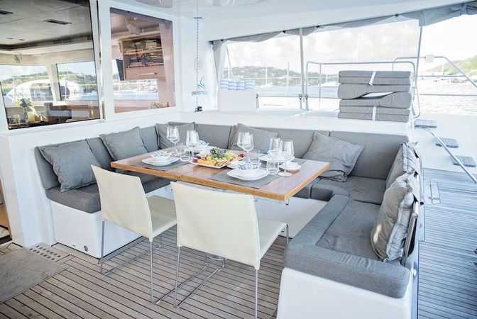 Lagoon 560 | Bluewinds