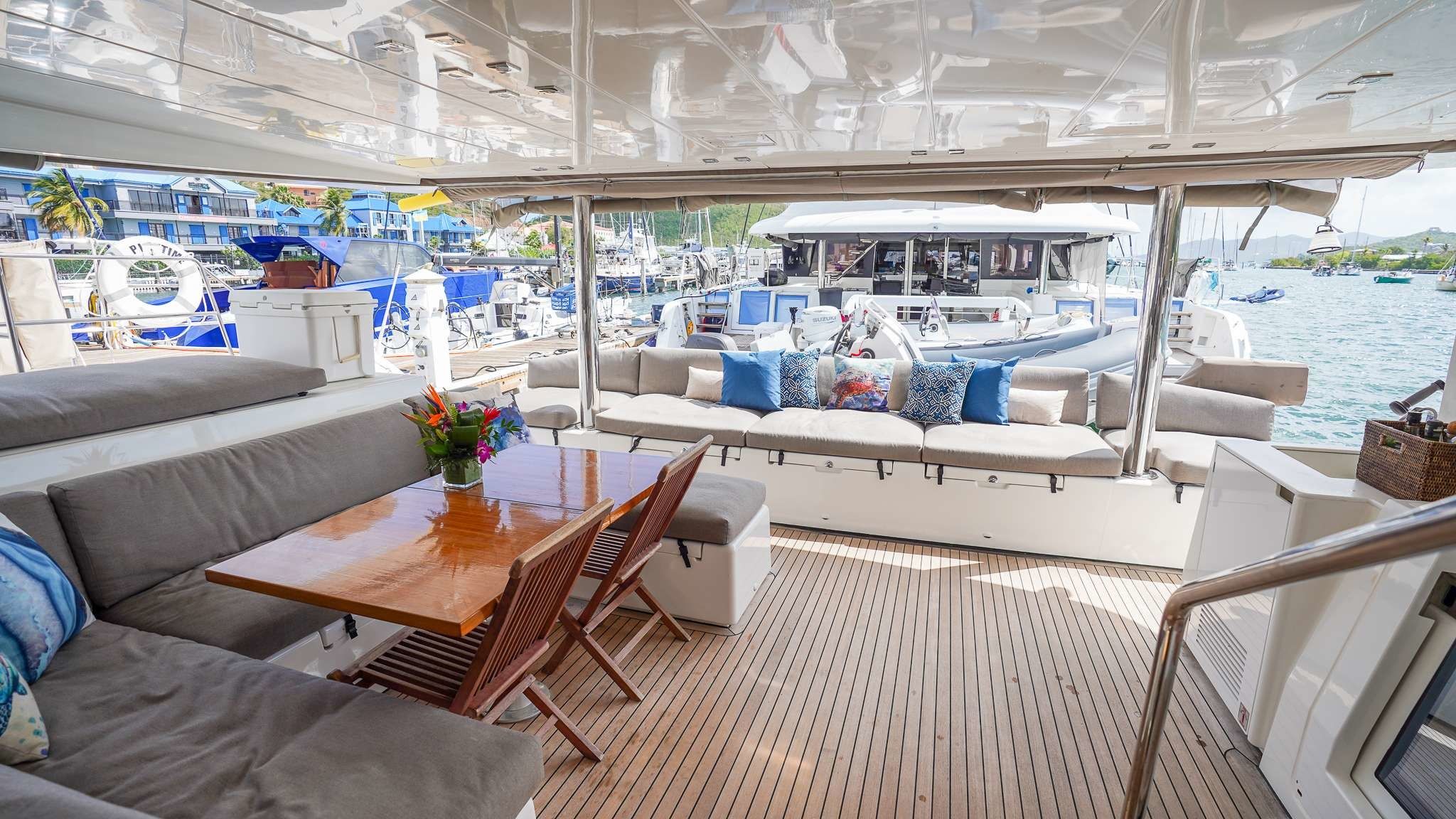 Lagoon 560 | Bluewinds