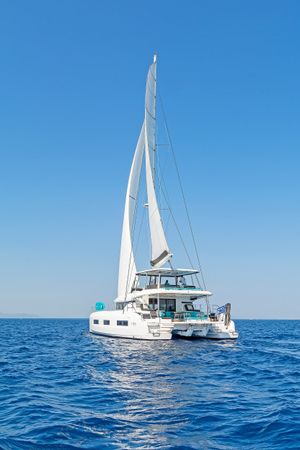 Lagoon 55 | Verina Star