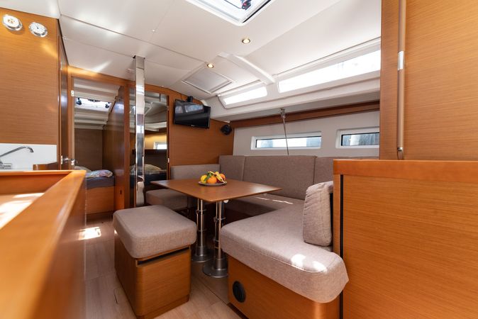 Jeanneau Sun Odyssey 440 | Free Elli