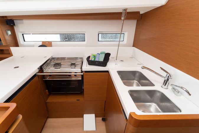 Jeanneau Sun Odyssey 440 | Free Elli