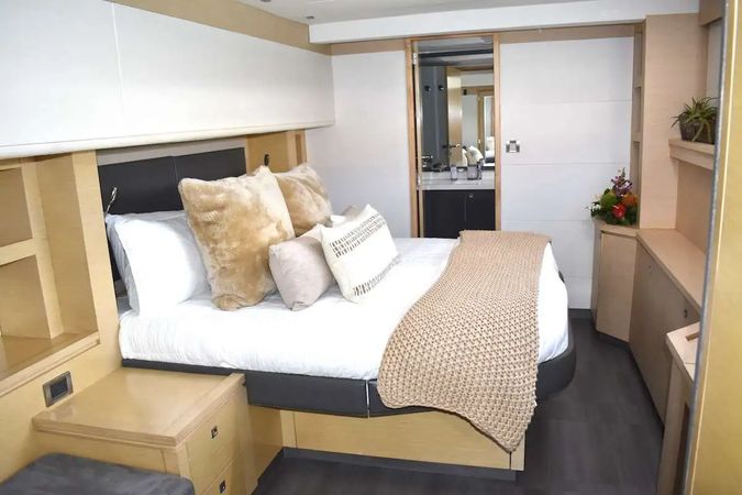 Fountaine Pajot Victoria 67 | True Story