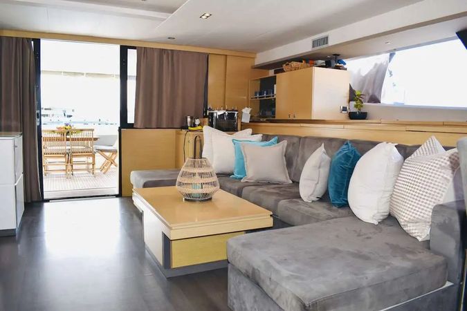 Fountaine Pajot Victoria 67 | True Story