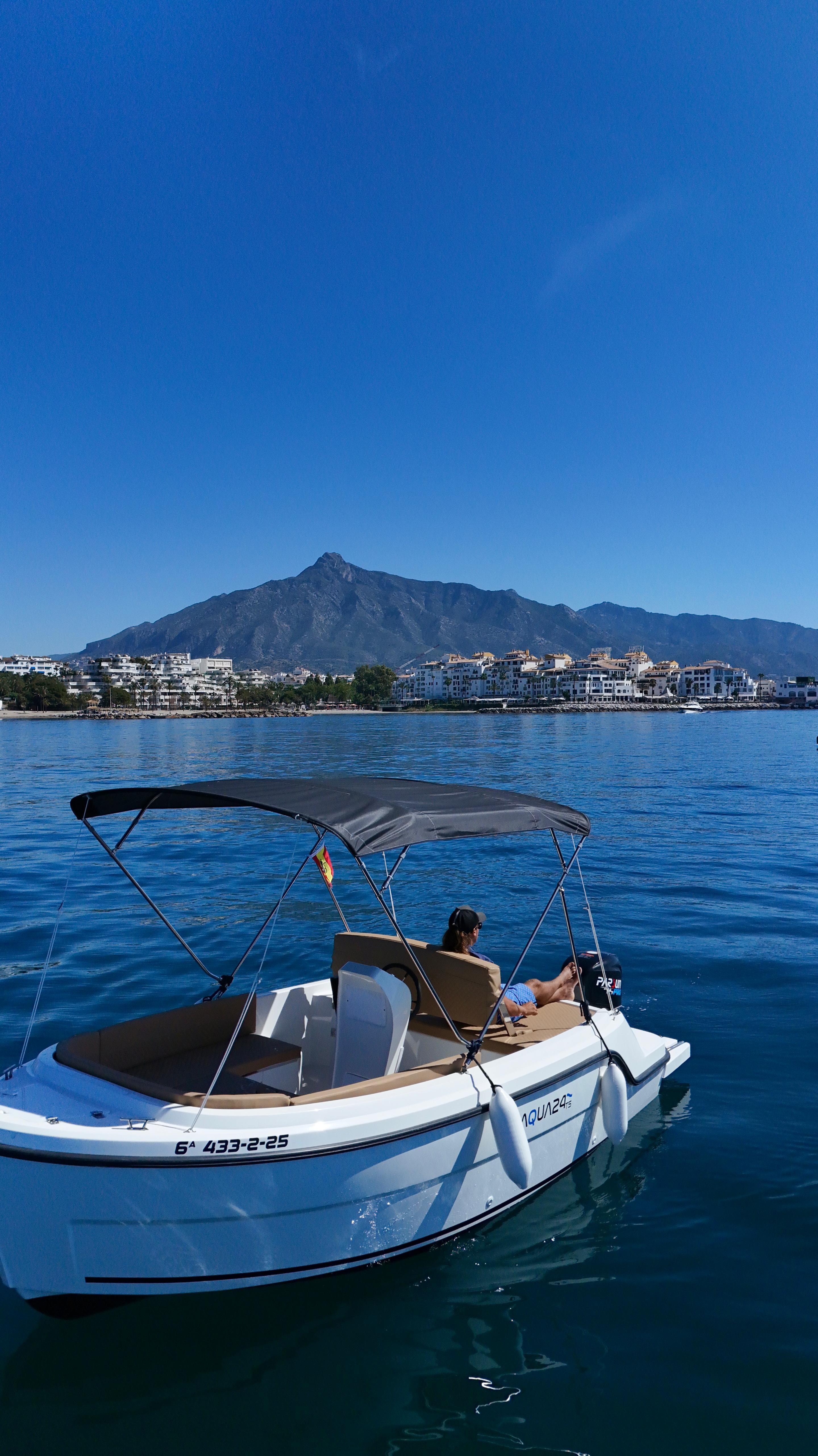 Aqua 515 | Aquamarine