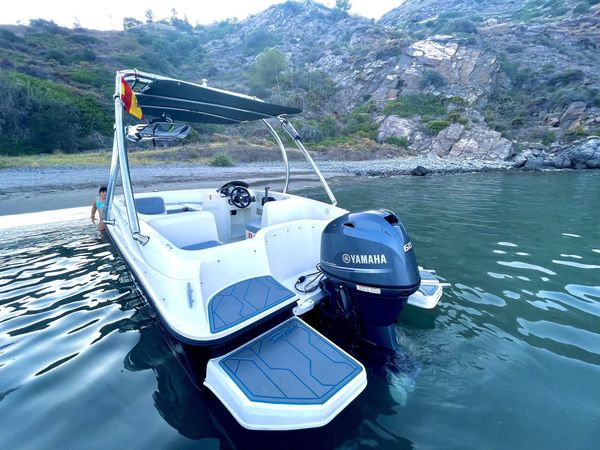 Bayliner E5 | 19