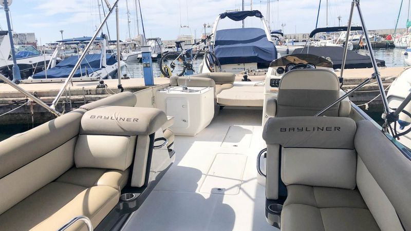 Bayliner Element | Jarana