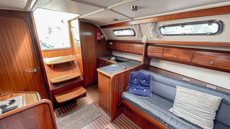 Bavaria Cruiser 32 | Weather Bird