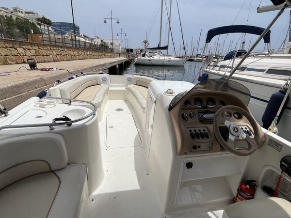 Sea Ray 240 | Guayacán