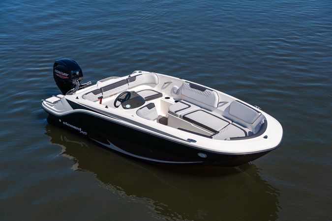 Bayliner M15 | Zeus