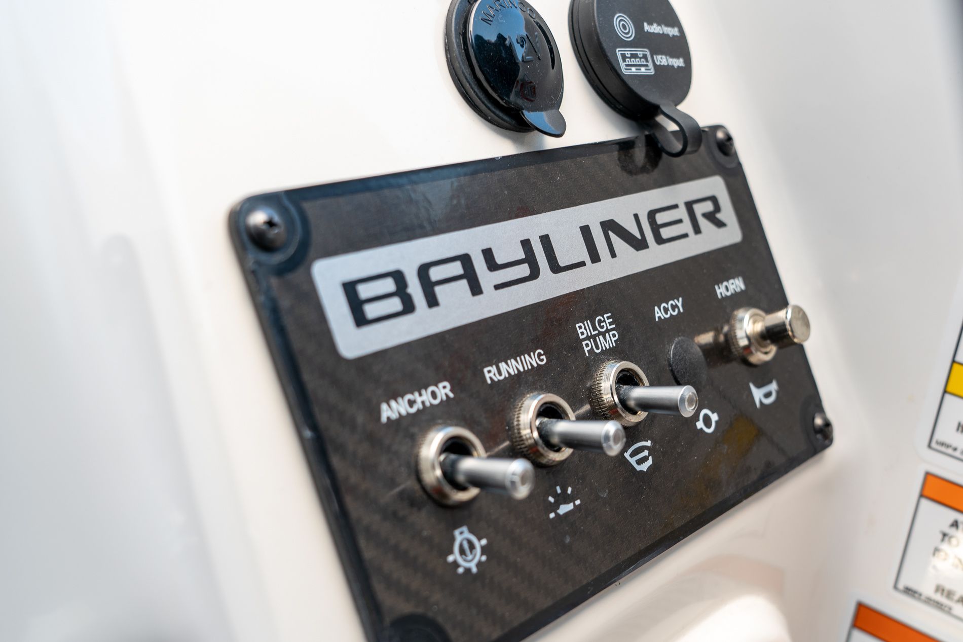 Bayliner M15 | Zeus
