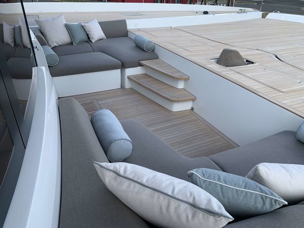 Lagoon Seventy 8 | Frenchwest