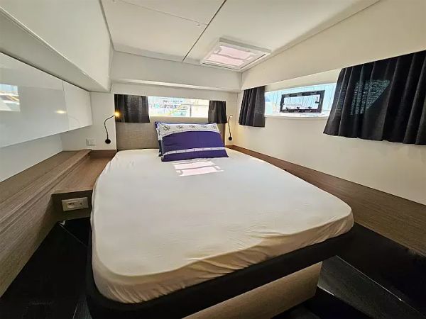 Fountaine Pajot Elba 45 | Marina