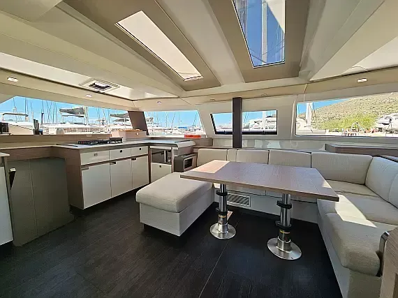 Fountaine Pajot Elba 45 | Marina