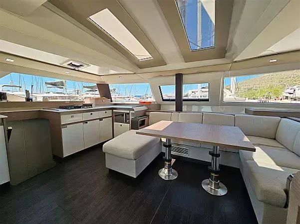 Fountaine Pajot Elba 45 | Marina