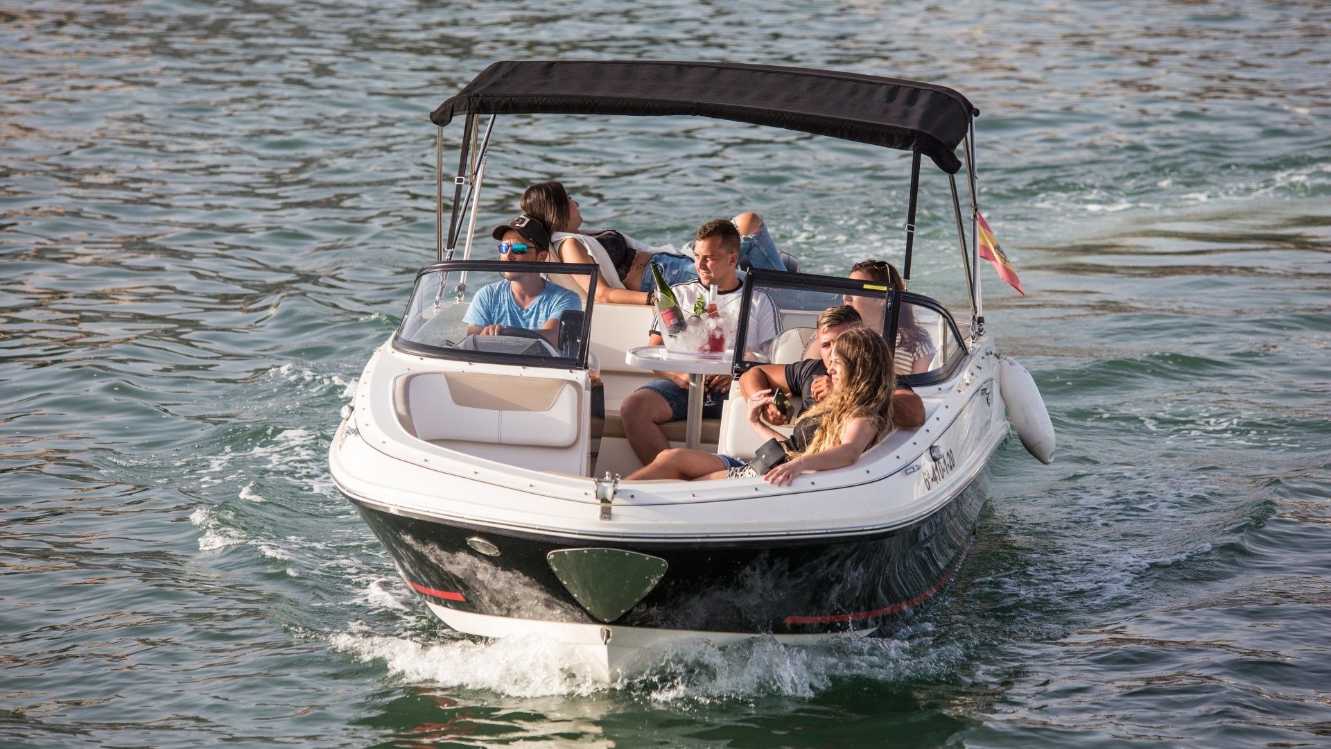 Bayliner VR5 | Bayliner