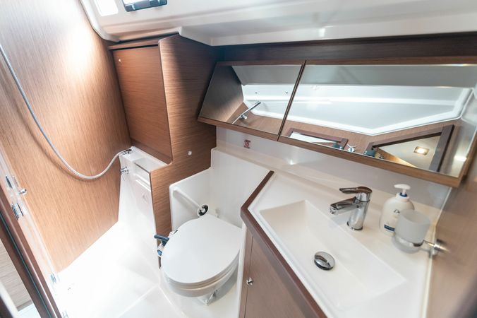 Beneteau Oceanis 40.1 | Little Spiros