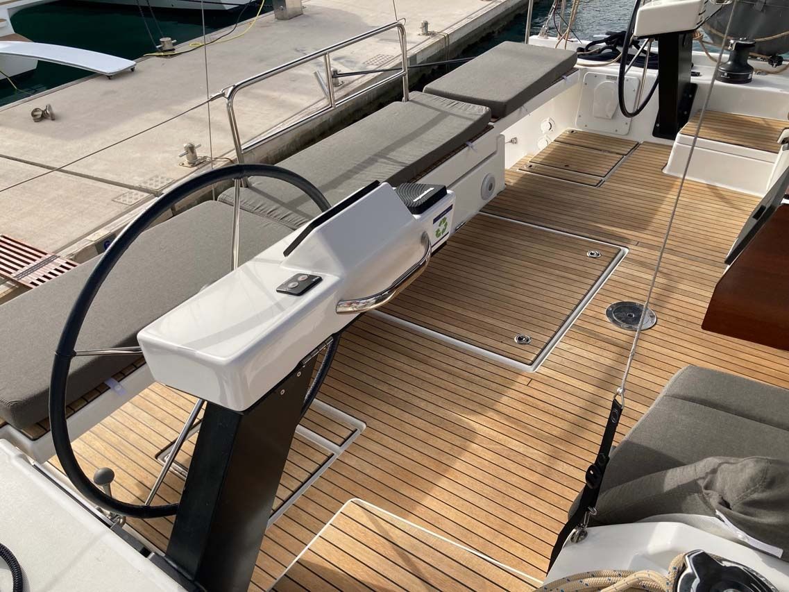 Dufour 470 | Spirit