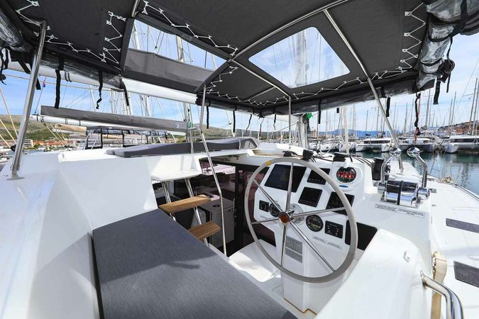 Fountaine Pajot Astrea 42 | Ariel