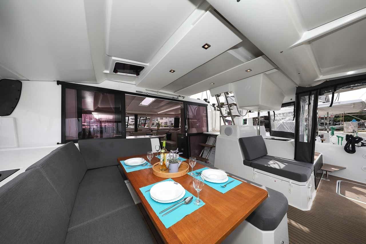 Fountaine Pajot Astrea 42 | Ariel