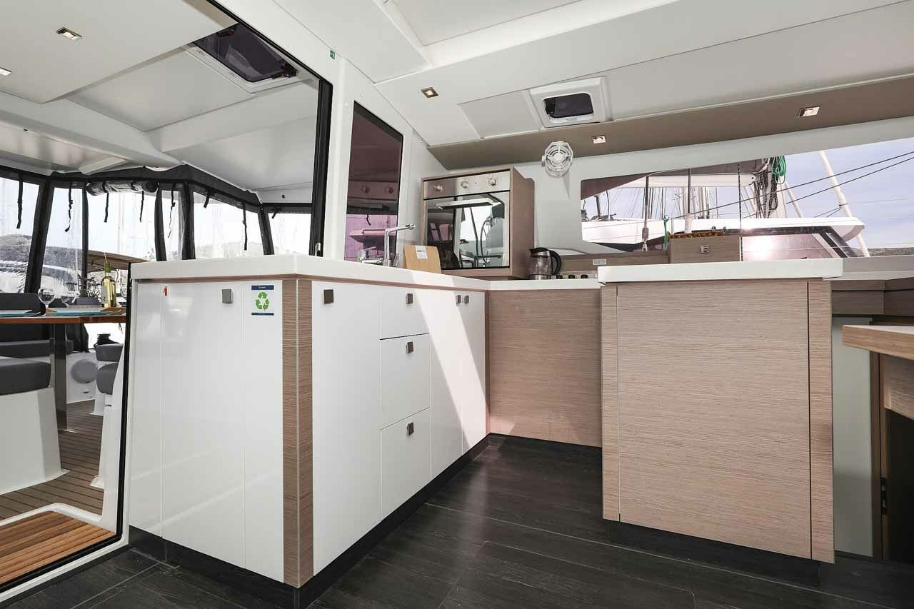 Fountaine Pajot Astrea 42 | Ariel