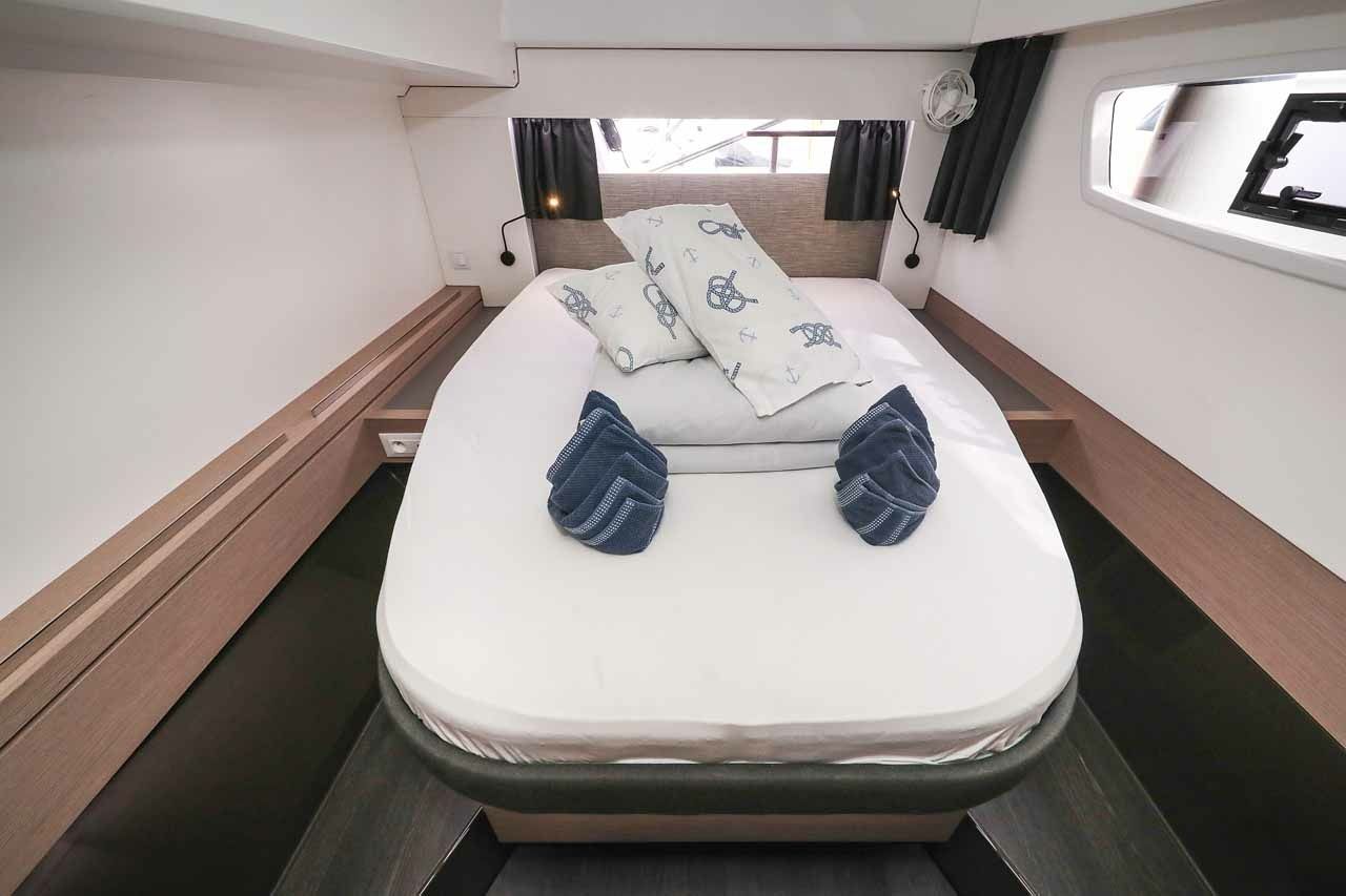 Fountaine Pajot Astrea 42 | Ariel