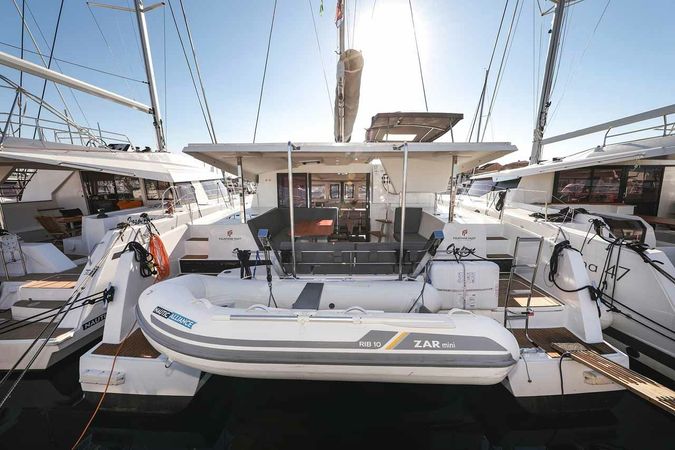 Fountaine Pajot Isla 40 | Orion