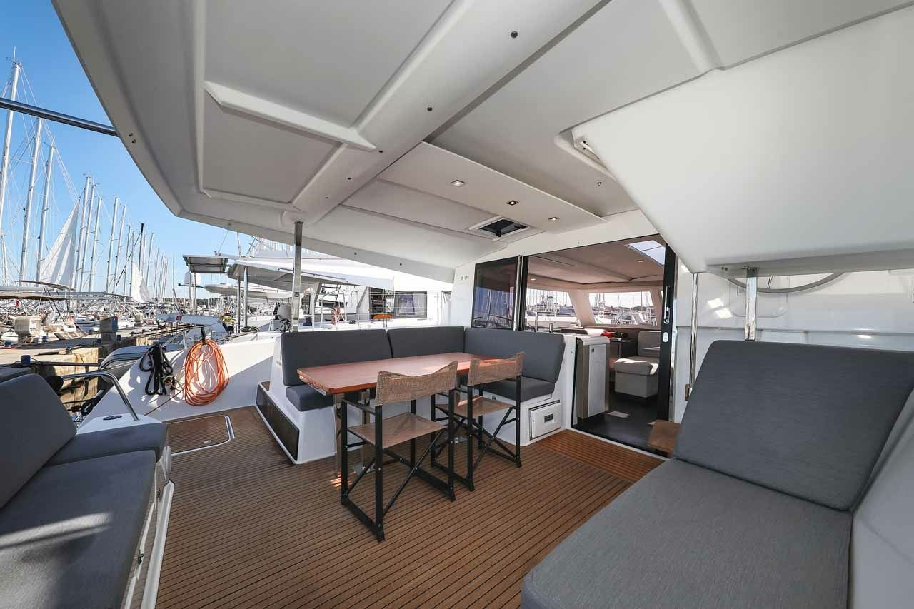 Fountaine Pajot Isla 40 | Orion