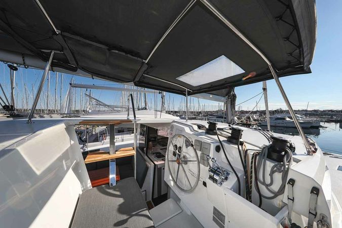 Fountaine Pajot Isla 40 | Orion