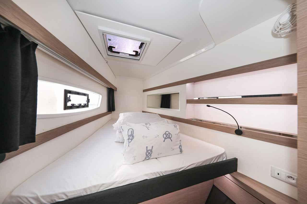 Fountaine Pajot Isla 40 | Orion