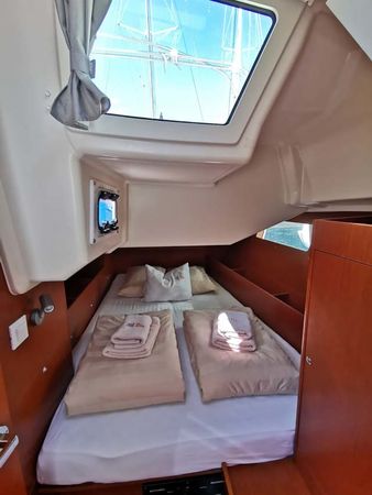 Beneteau Oceanis 41.1 | First
