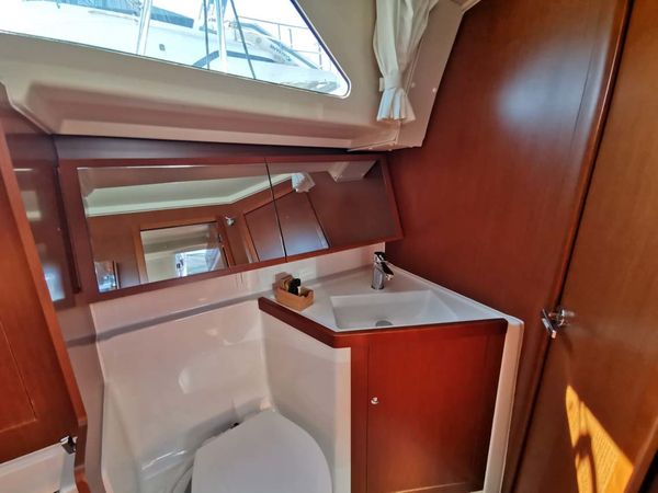 Beneteau Oceanis 41.1 | First