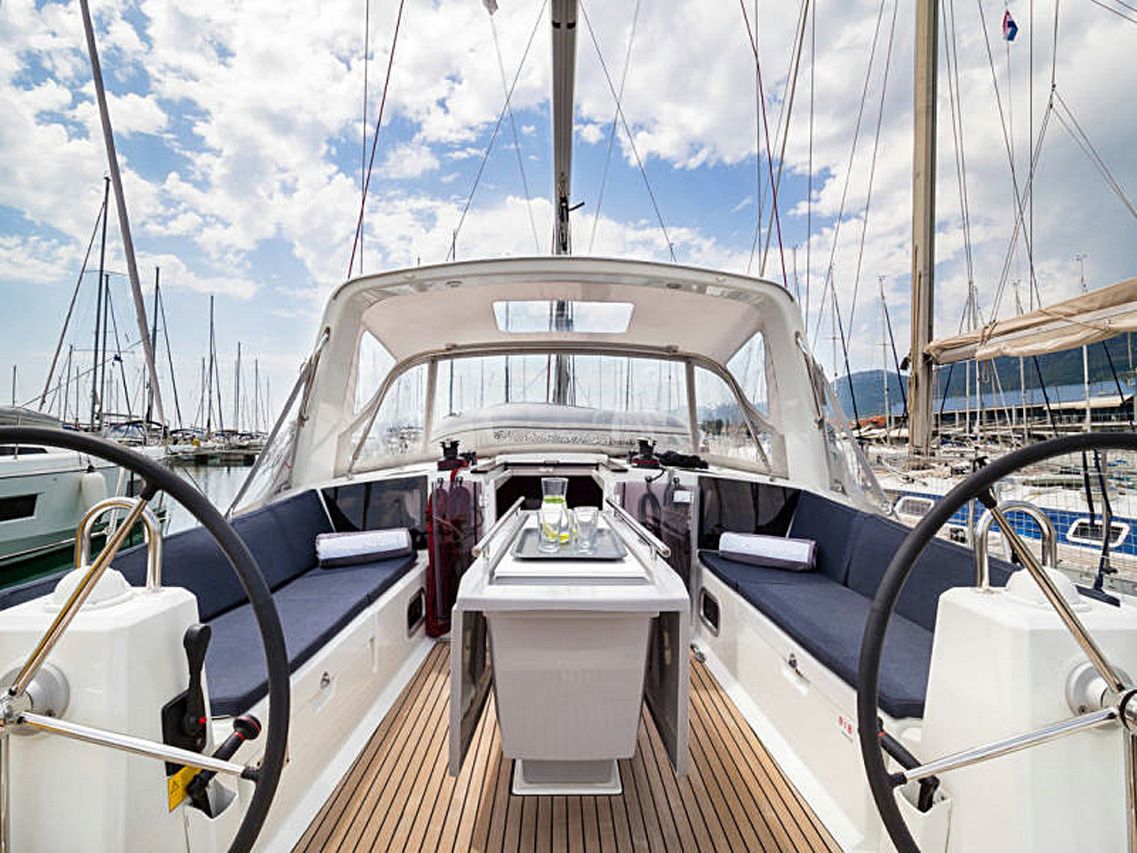 Beneteau Oceanis 41.1 | First