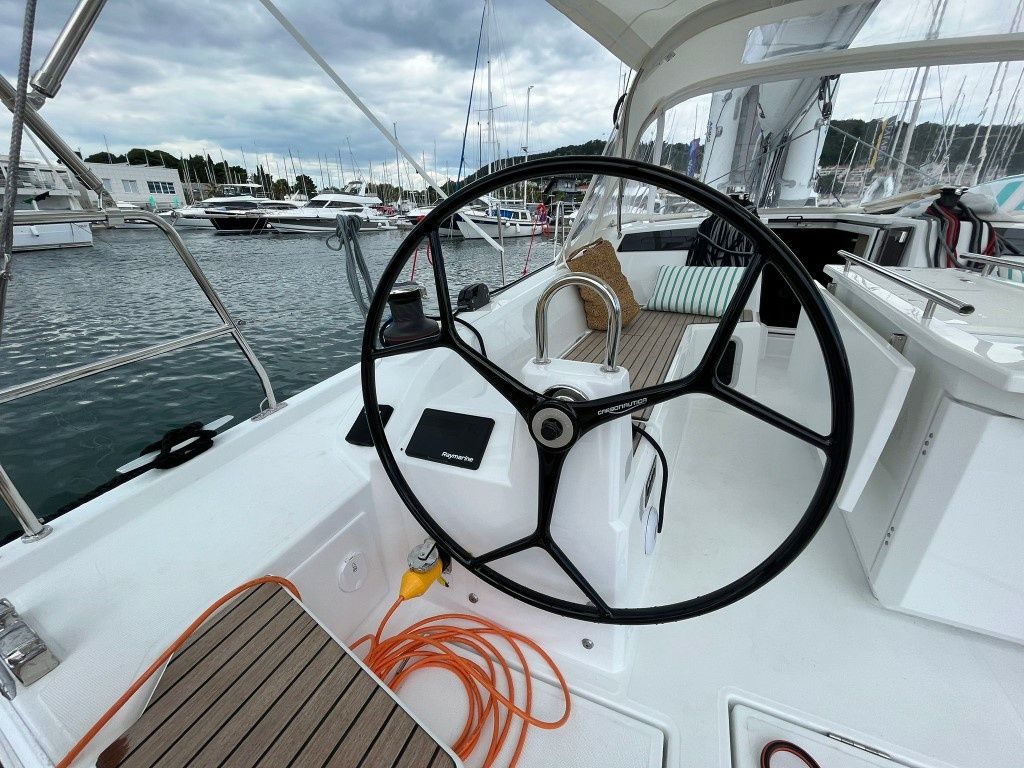 Beneteau Oceanis 40.1 | Cosmic Dancer
