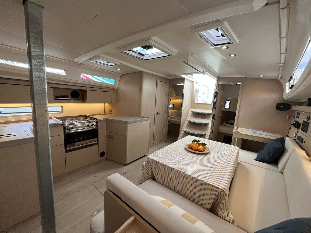 Beneteau Oceanis 40.1 | Cosmic Dancer