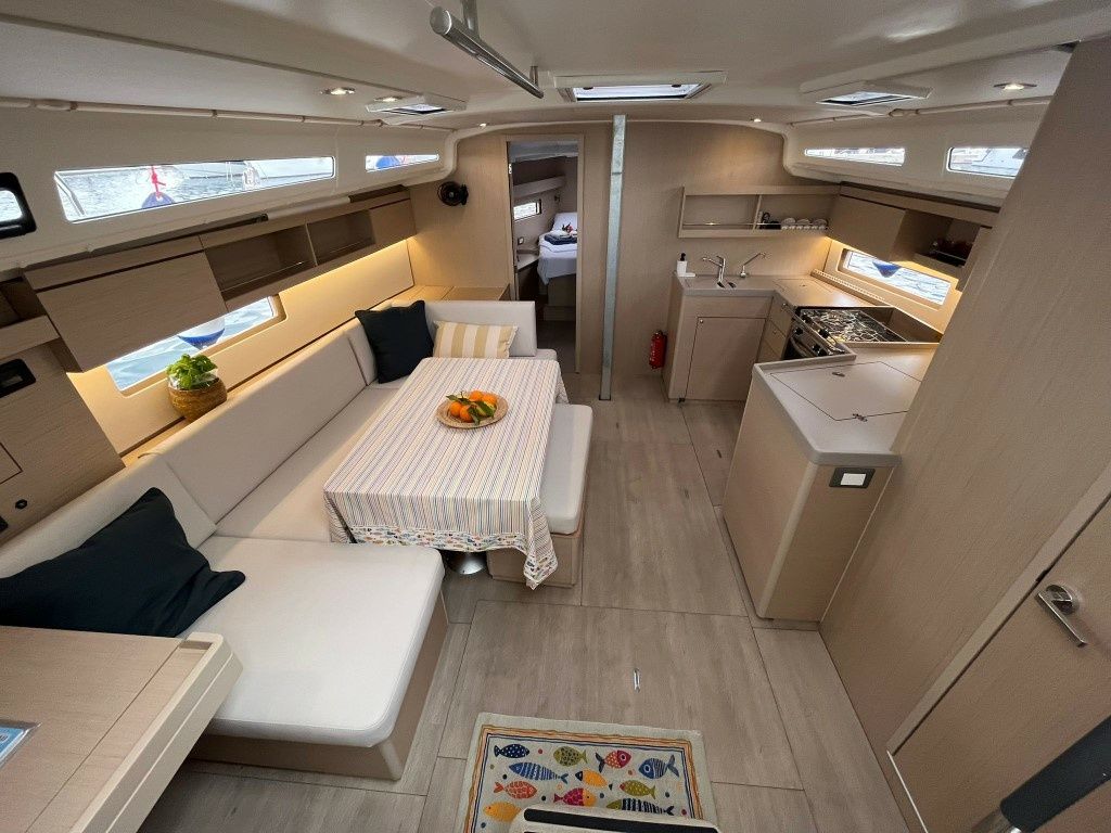 Beneteau Oceanis 40.1 | Cosmic Dancer