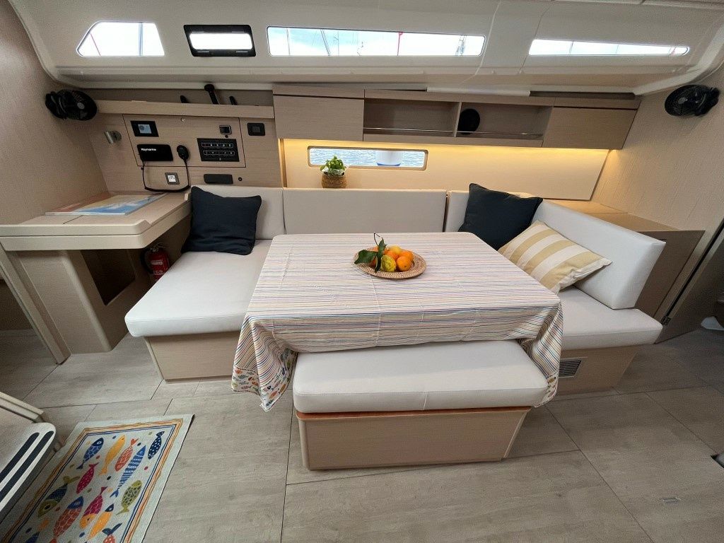Beneteau Oceanis 40.1 | Cosmic Dancer