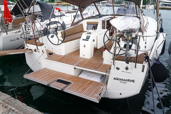 Jeanneau Sun Odyssey 410 | Aquamarine
