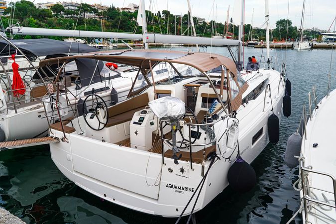 Jeanneau Sun Odyssey 410 | Aquamarine