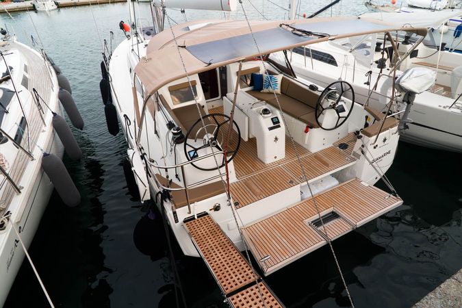 Jeanneau Sun Odyssey 410 | Aquamarine