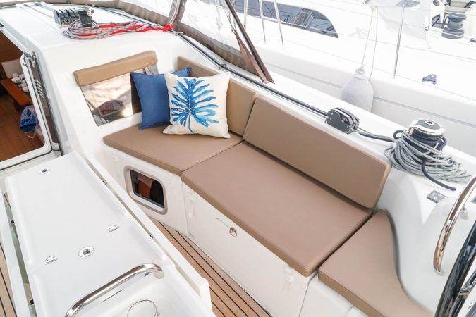 Jeanneau Sun Odyssey 410 | Aquamarine