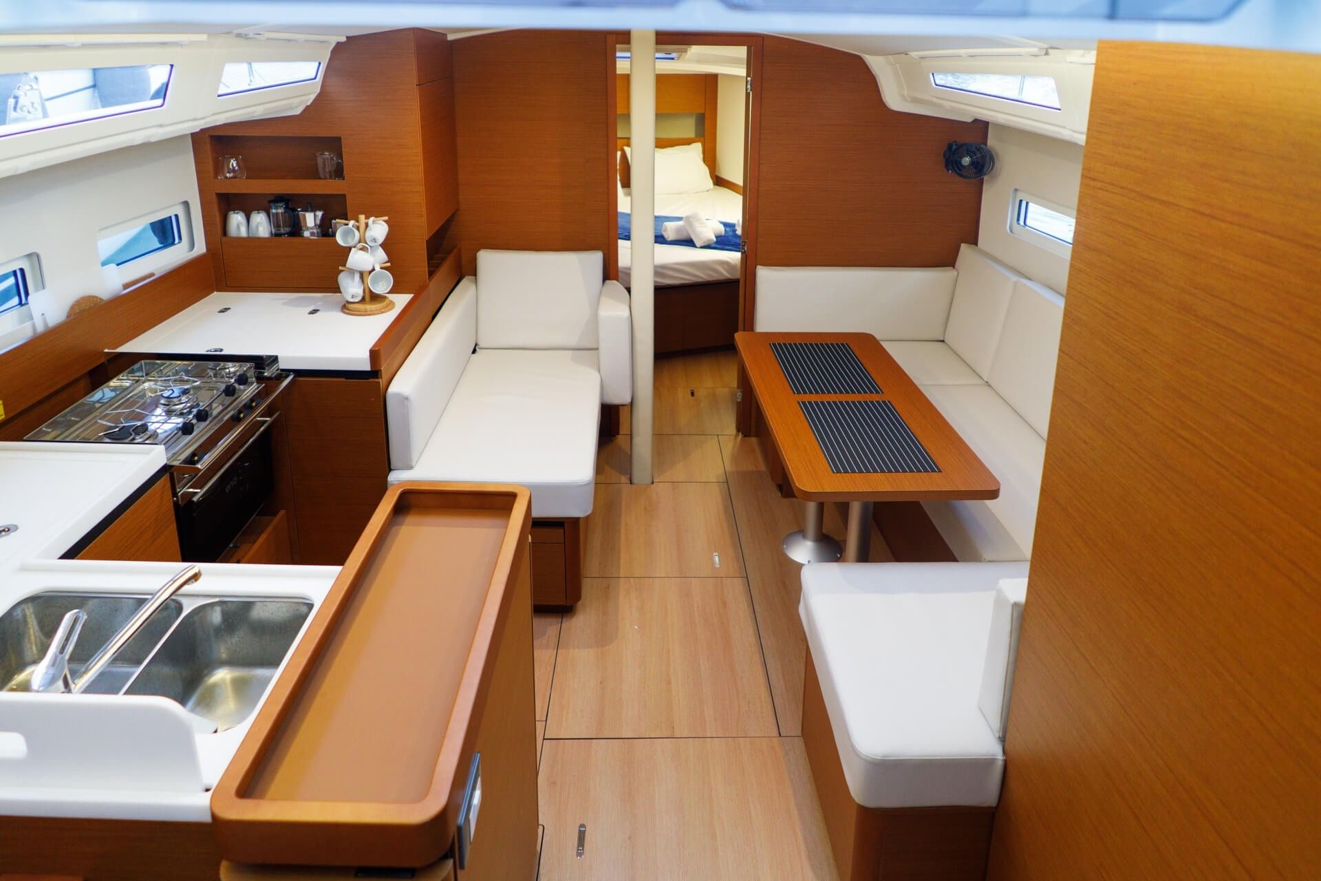 Jeanneau Sun Odyssey 410 | Aquamarine