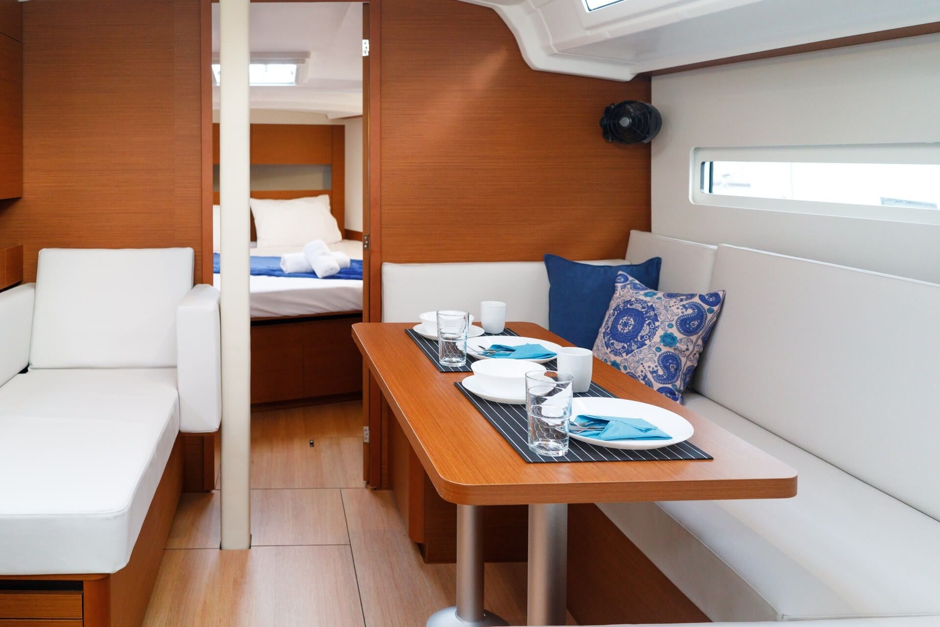 Jeanneau Sun Odyssey 410 | Aquamarine