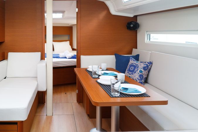 Jeanneau Sun Odyssey 410 | Aquamarine