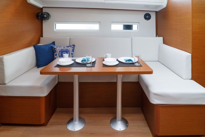 Jeanneau Sun Odyssey 410 | Aquamarine