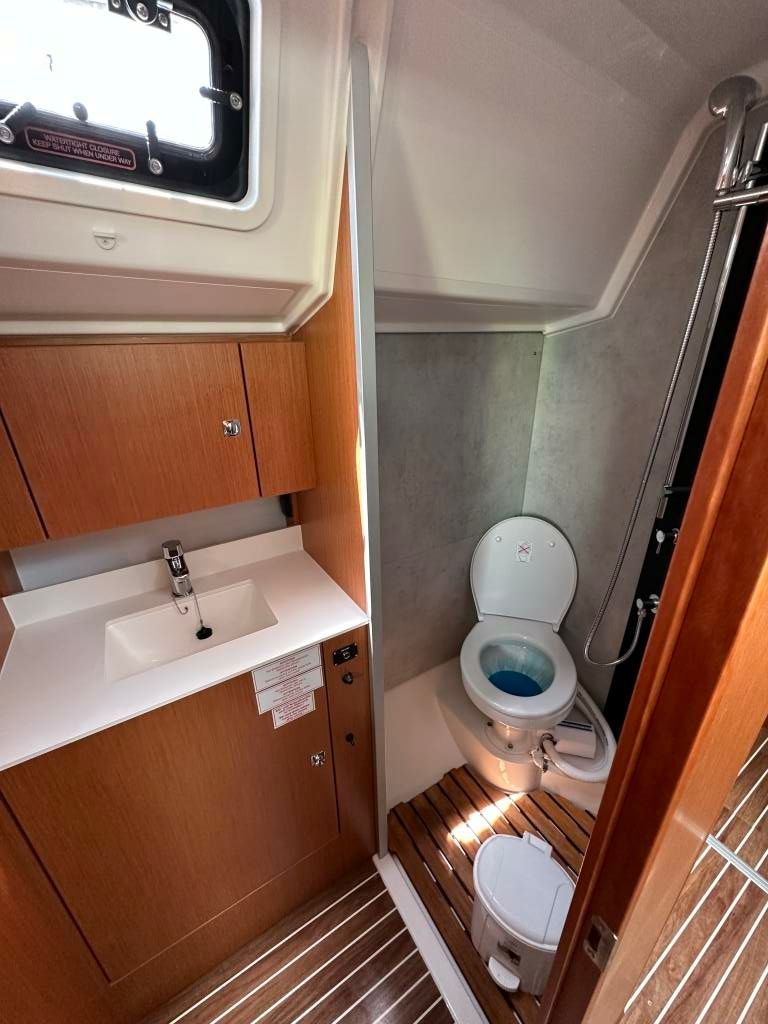 Bavaria C42 | Leopard