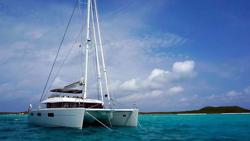 Lagoon 620 | Dragonfly