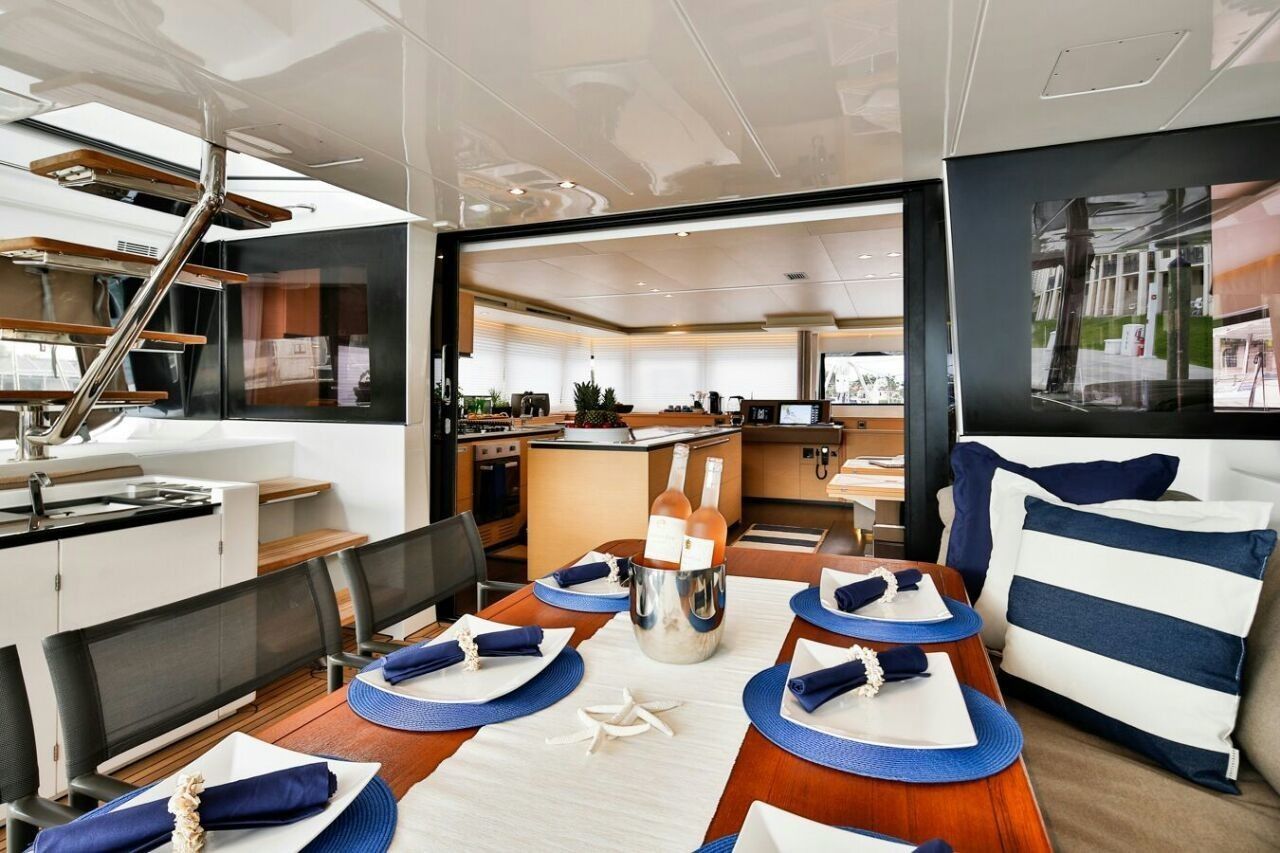 Lagoon 620 | Dragonfly