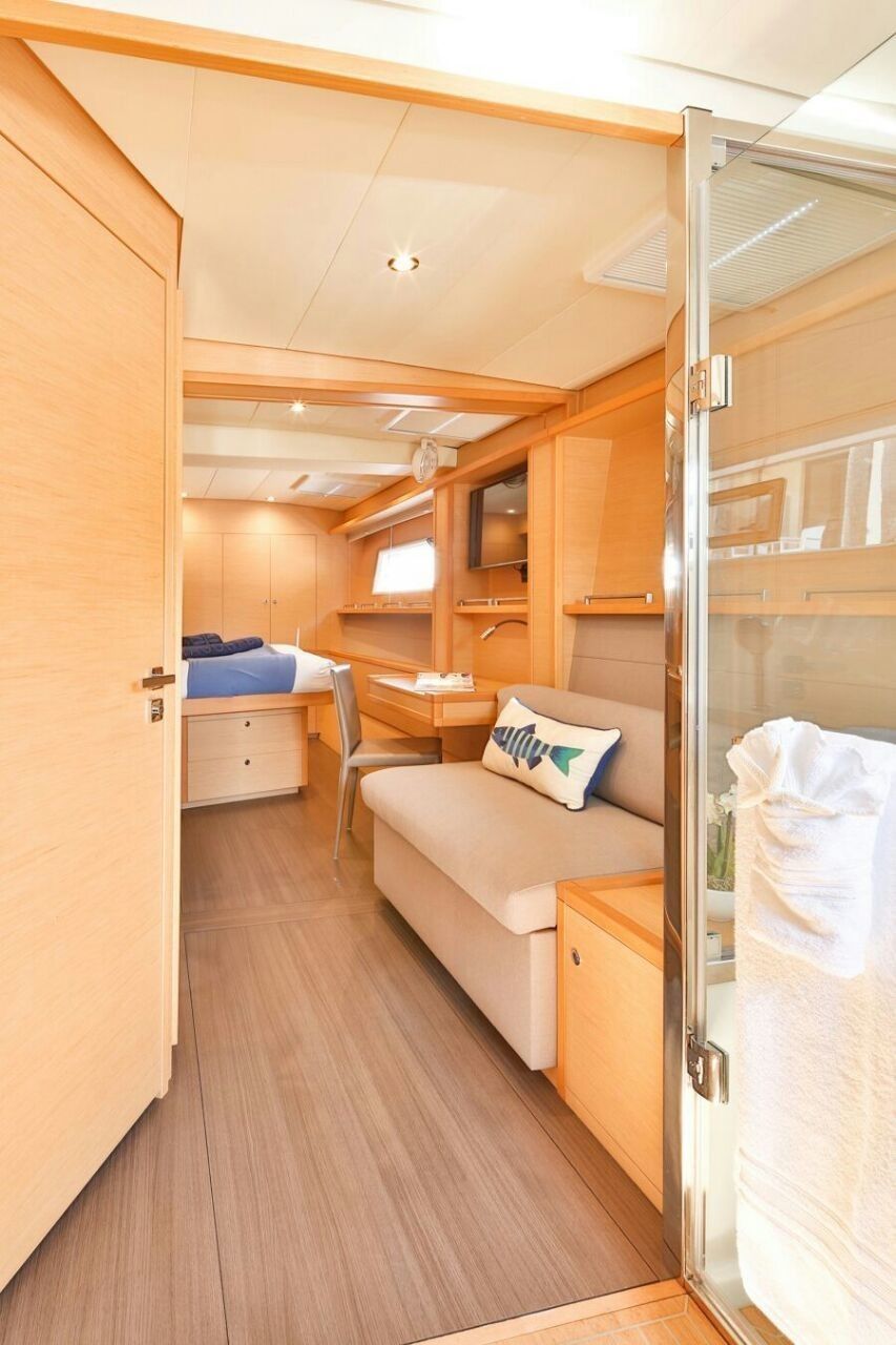 Lagoon 620 | Dragonfly